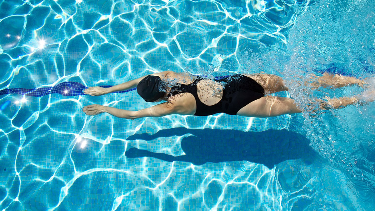 Chlorinate your swimming pool