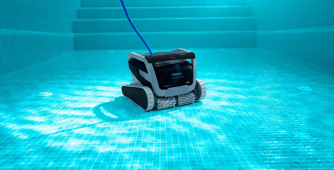 Pool Cleaning Robots - Great Backyard Place